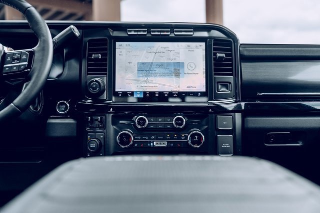 New 2026 Ford F250 Lariat w/ Black Appearance Package image 37