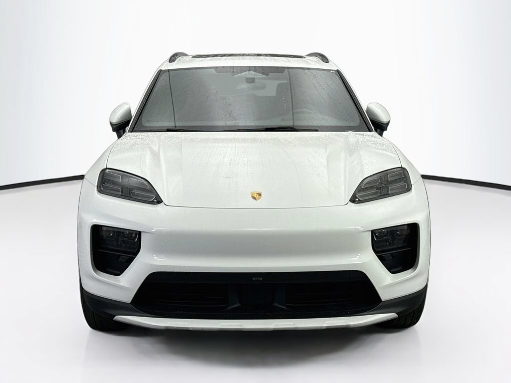 Used 2024 Porsche Macan 4 Electric AWD/4WD image 10