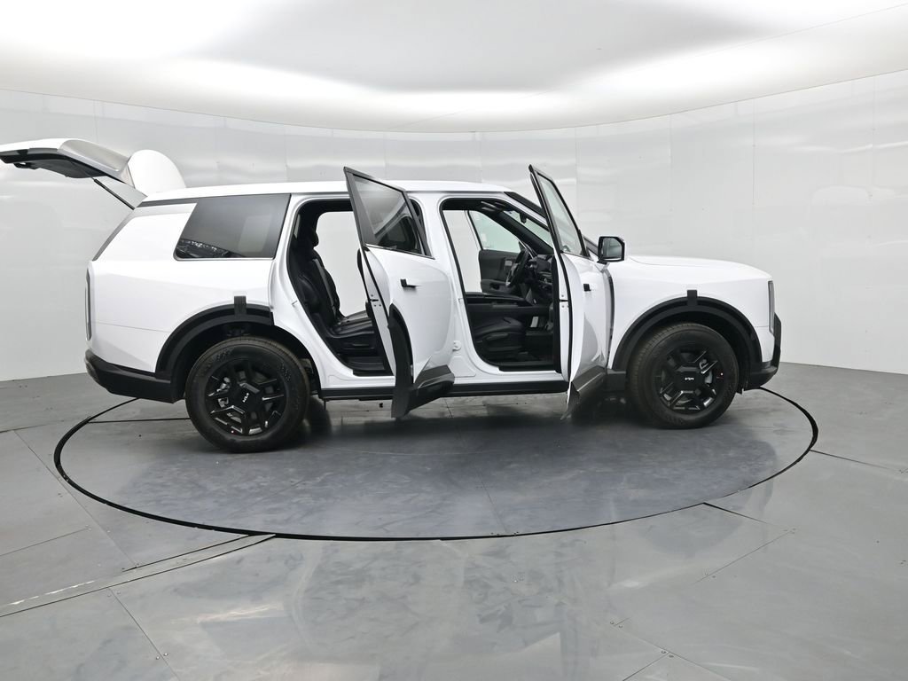 New 2027 Kia Telluride LX FWD image 3