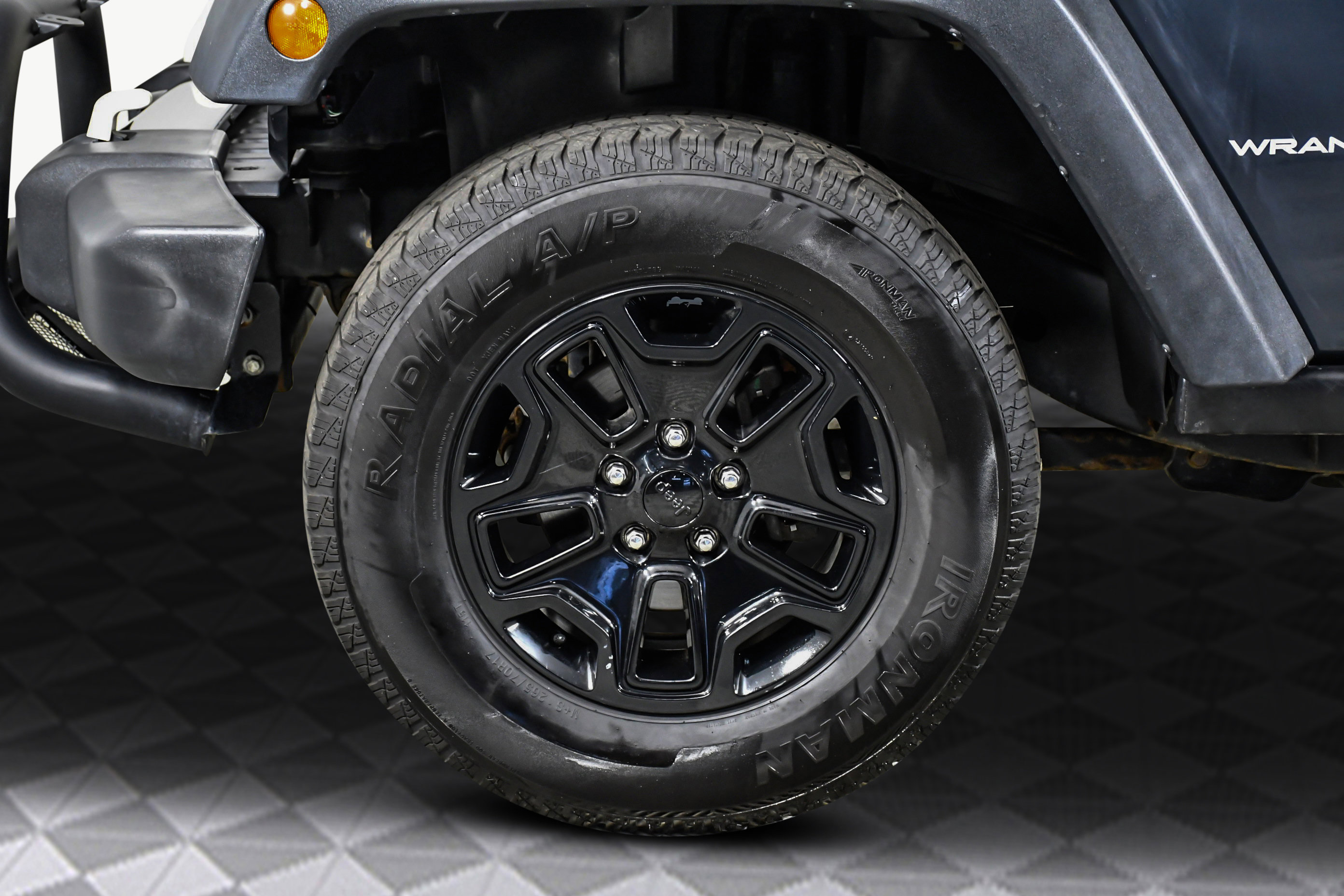 Used 2018 Jeep Wrangler Sport image 30