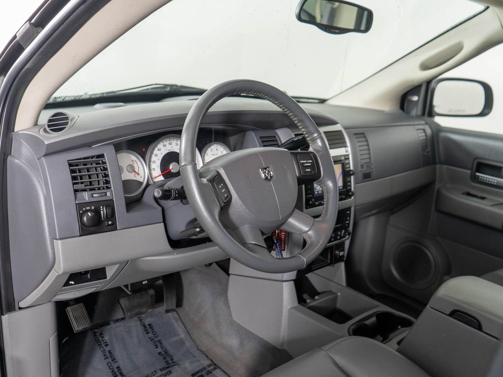 Used 2005 Dodge Durango Limited w/ Trailer Tow Group RWD image 15