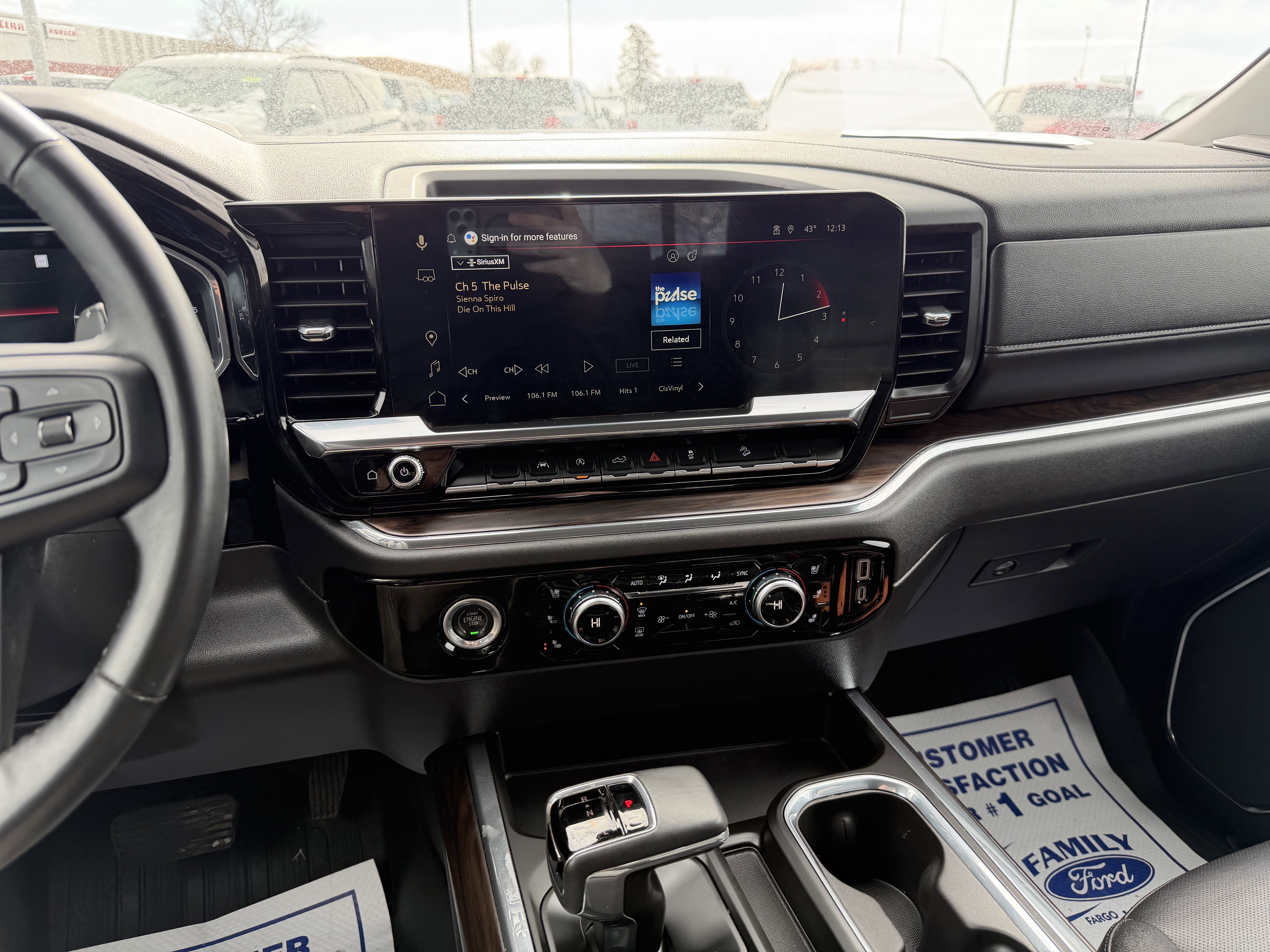 Used 2023 GMC Sierra 1500 SLT w/ SLT Premium Package image 10