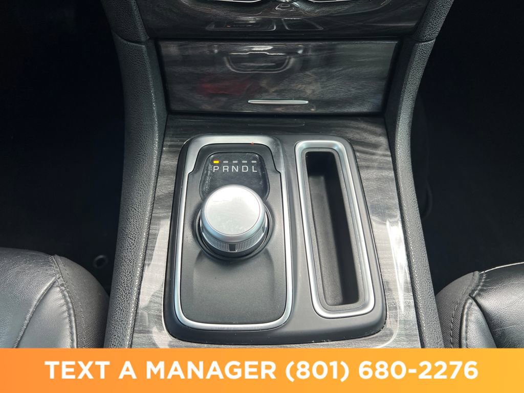 Used 2021 Chrysler 300 Touring L AWD/4WD image 25