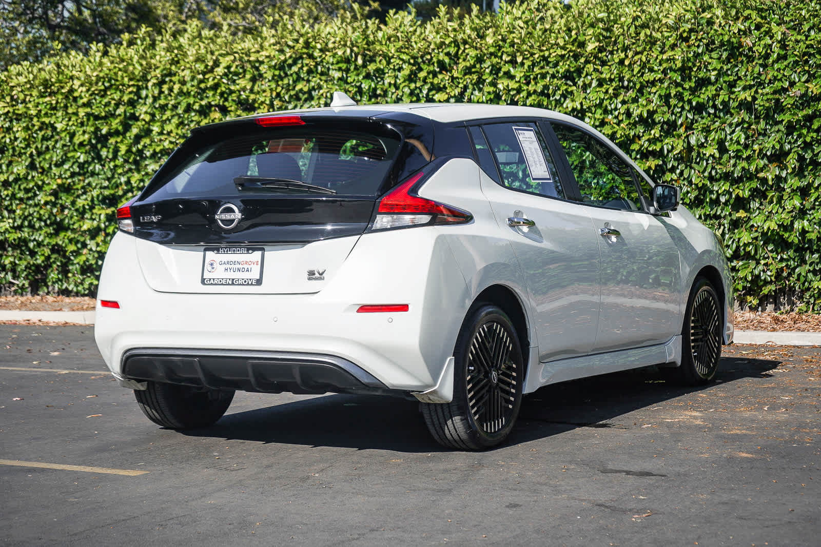 Used 2023 Nissan Leaf SV Plus FWD image 6