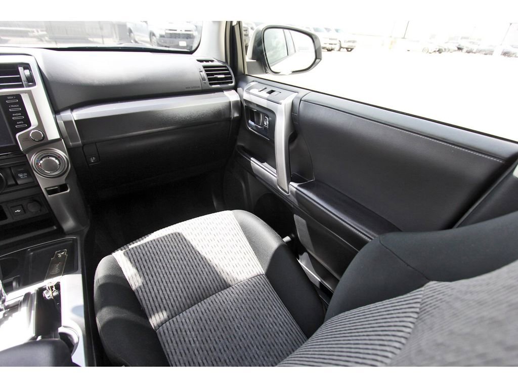 Used 2022 Toyota 4Runner SR5 image 10