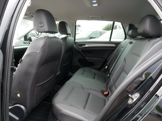 Used 2015 Volkswagen Golf TDI S FWD image 17