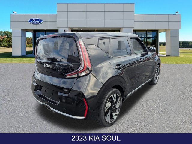 Used 2023 Kia Soul GT-Line w/ GT-Line Technology Package image 3