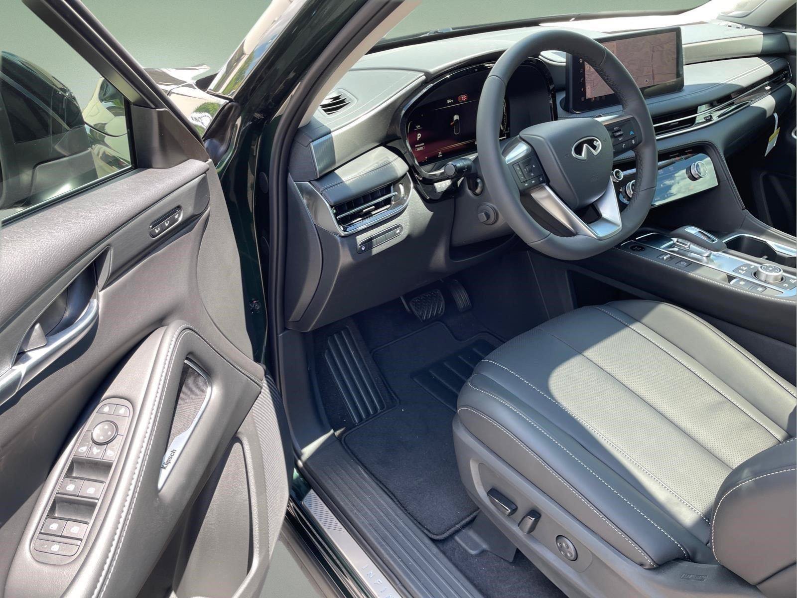 New 2027 INFINITI QX60 Luxe w/ Family Package AWD/4WD image 12