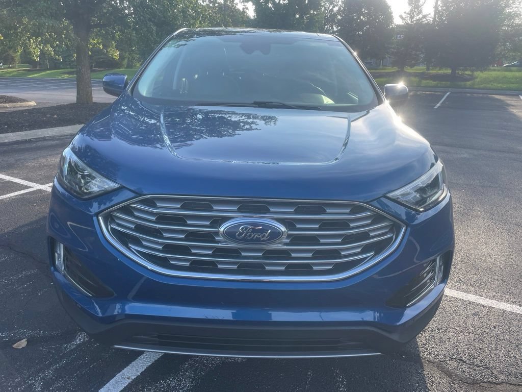 Used 2022 Ford Edge SEL w/ Convenience Package AWD/4WD image 2