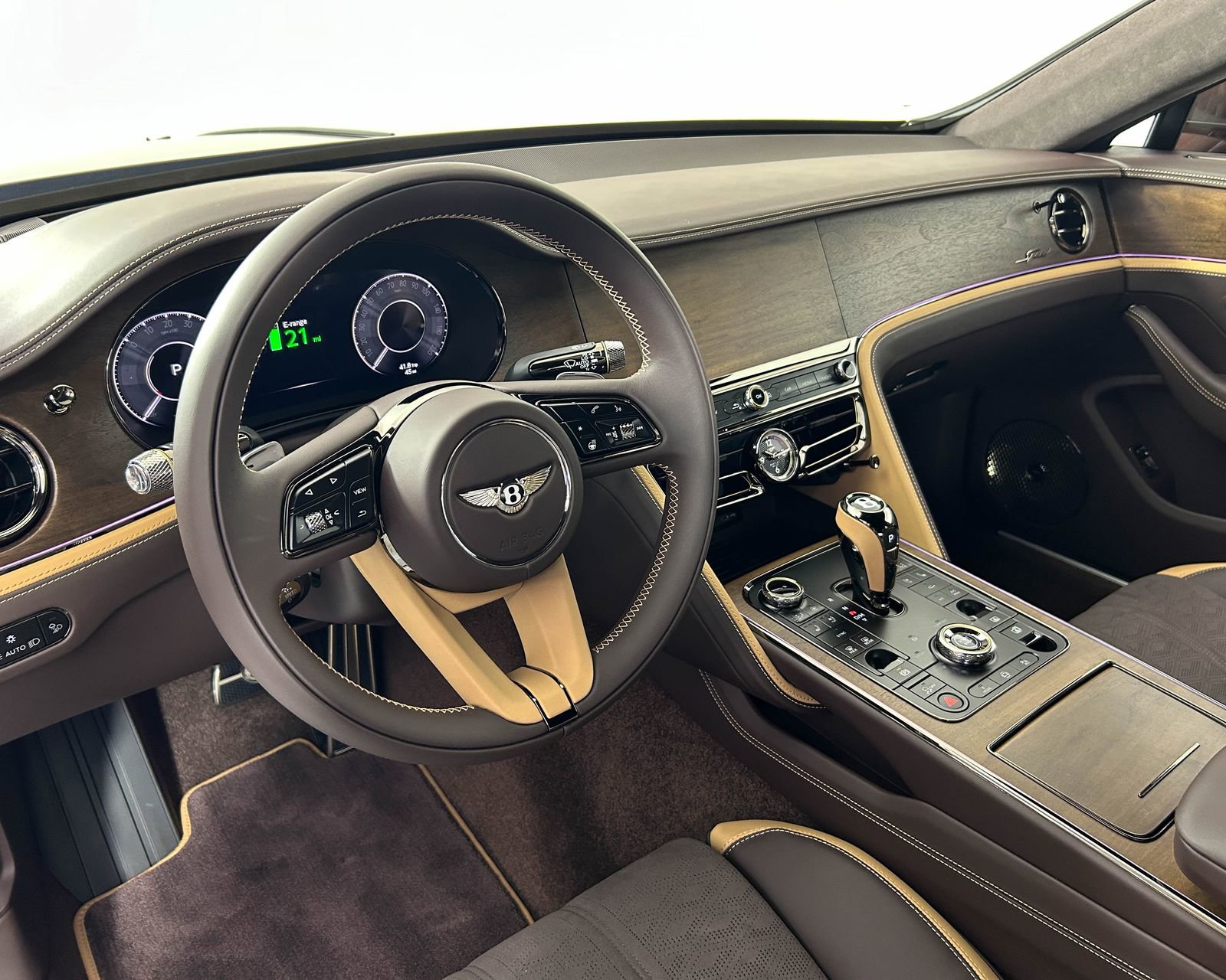 New 2026 Bentley Flying Spur Plug-In Hybrid AWD/4WD image 15