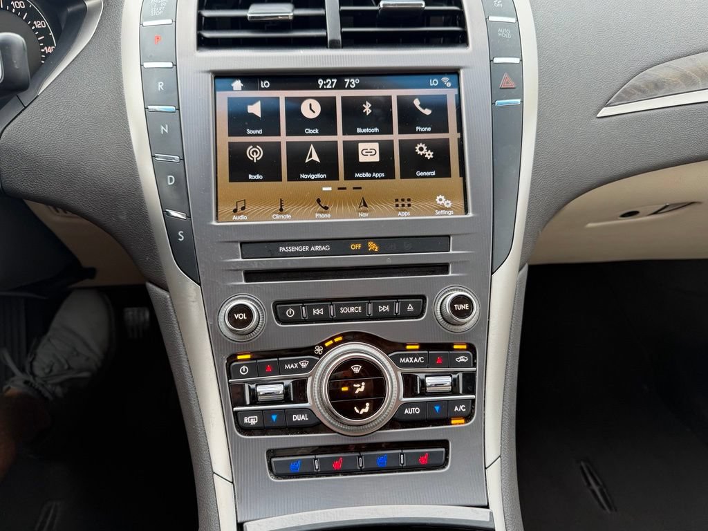 Used 2017 Lincoln MKZ Reserve FWD image 17