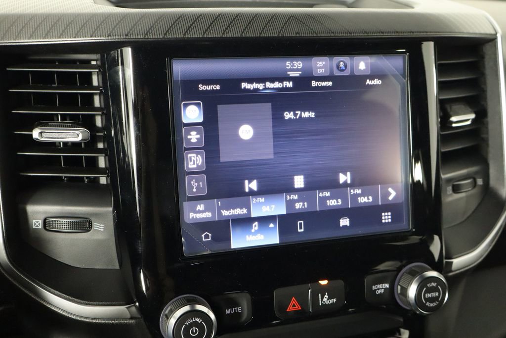 New 2026 RAM 1500 Express AWD/4WD image 28