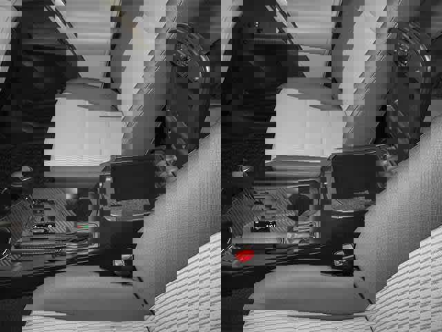 Used 2013 Toyota RAV4 XLE image 13