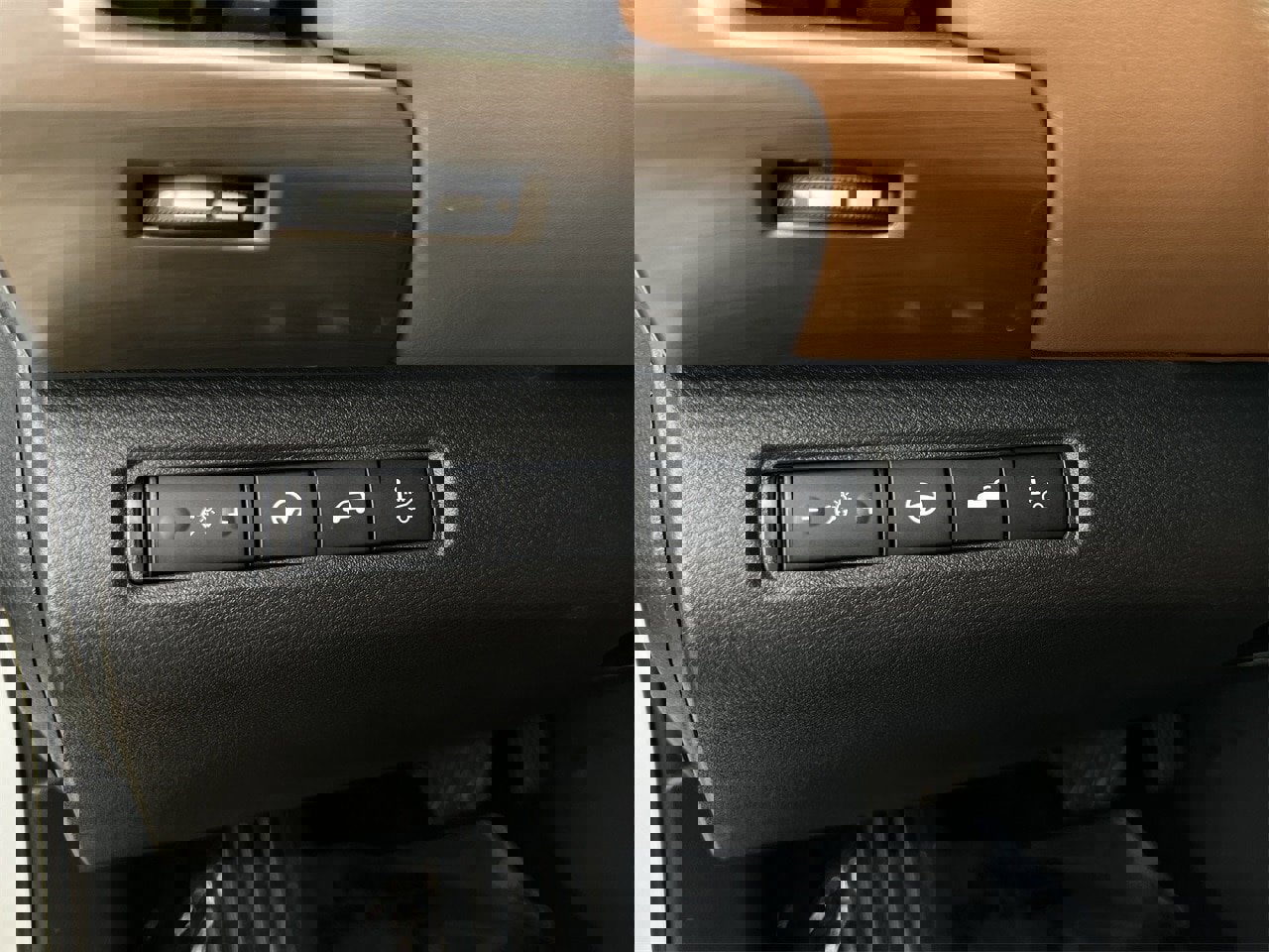 Certified 2024 Nissan Pathfinder Platinum w/ Cargo Package image 16