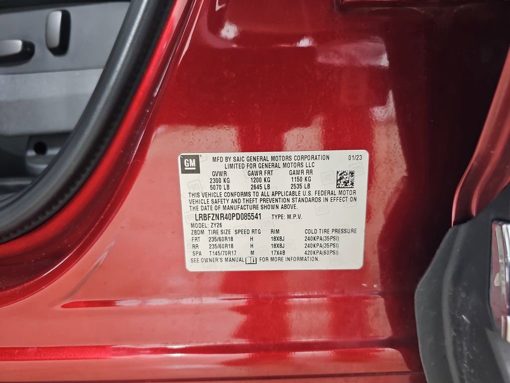 Used 2023 Buick Envision Essence image 42