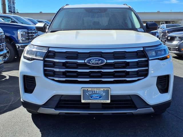 New 2026 Ford Explorer Active image 2