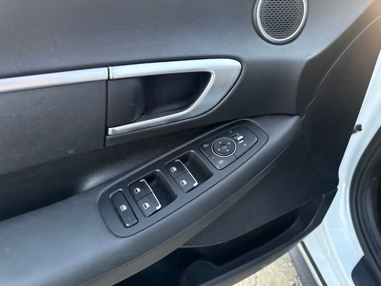 Used 2021 Hyundai Sonata SE FWD image 16