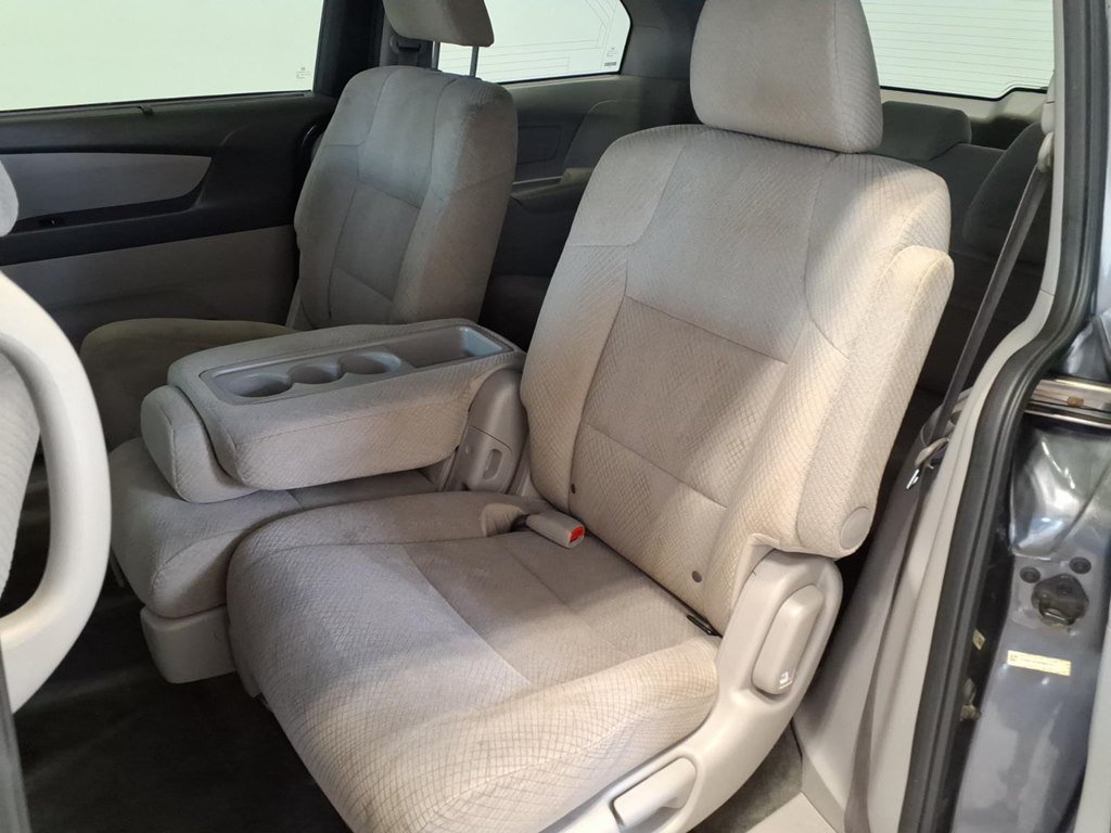Used 2016 Honda Odyssey SE image 21