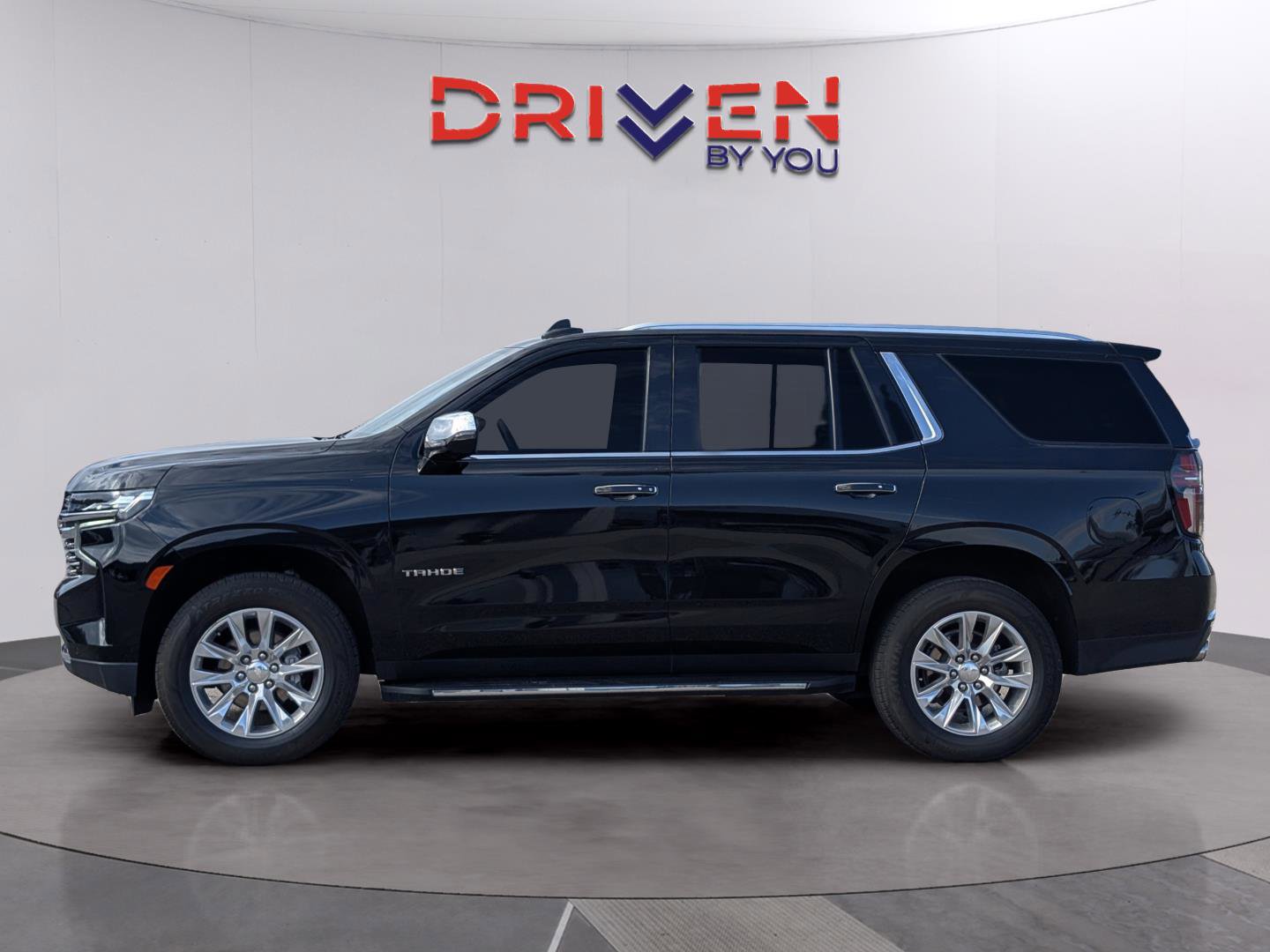 Used 2024 Chevrolet Tahoe Premier image 2