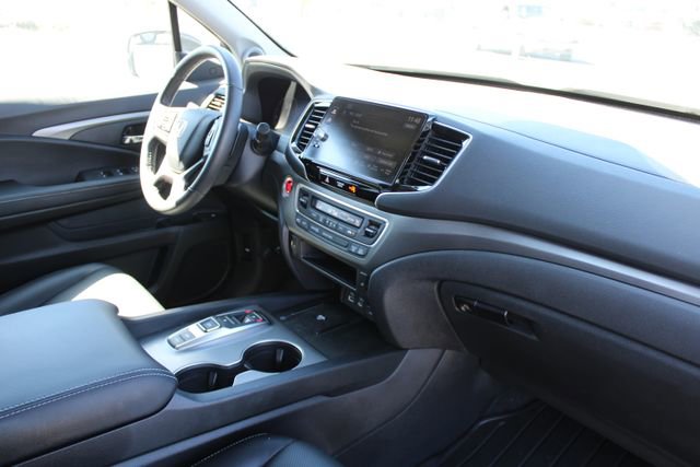 Used 2025 Honda Ridgeline RTL image 17