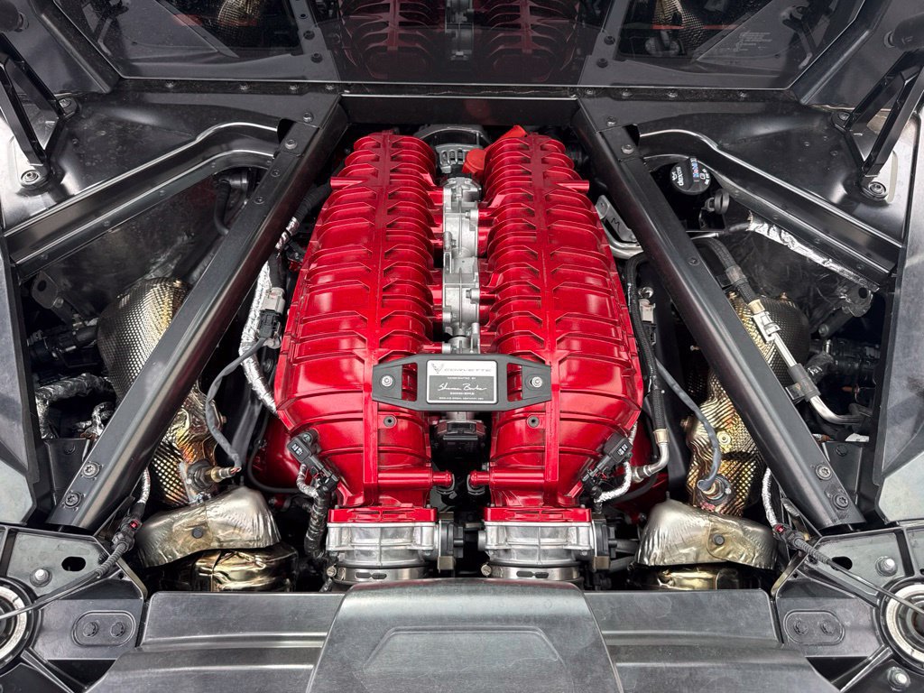 Used 2024 Chevrolet Corvette Z06 RWD image 16