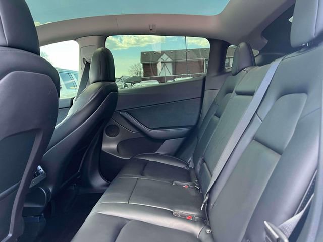 Used 2022 Tesla Model Y Performance image 18
