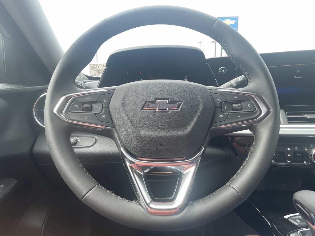 New 2026 Chevrolet Trax LT w/ Driver Confidence Package FWD image 23