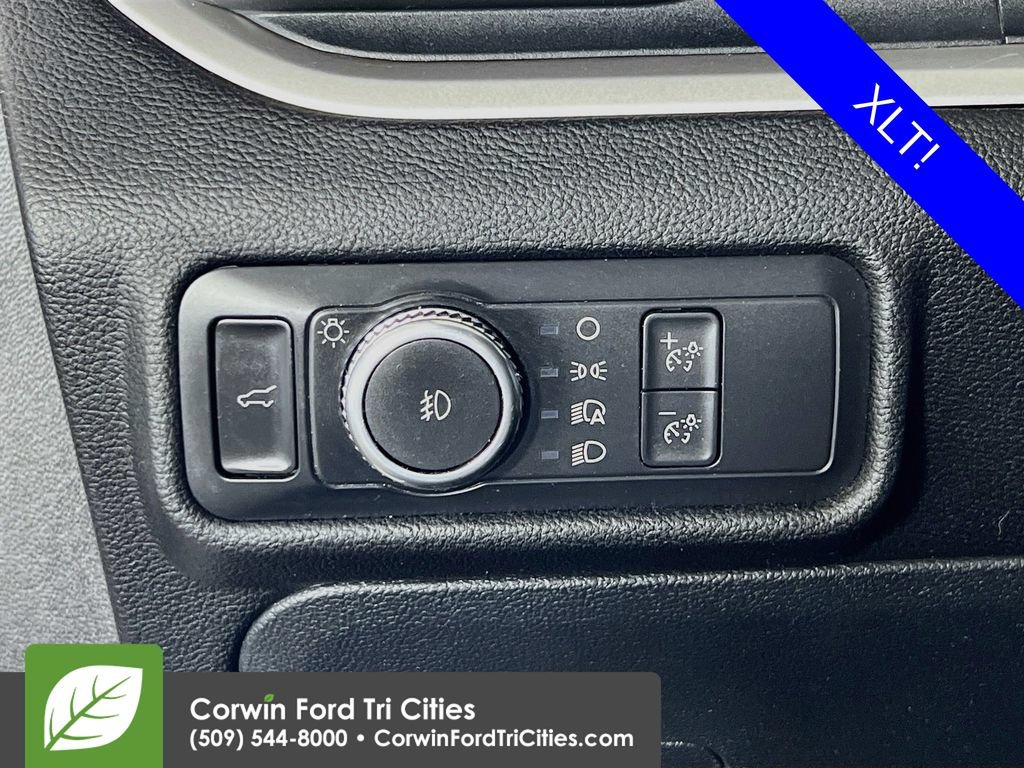 Used 2022 Ford Explorer XLT w/ Equipment Group 202A AWD/4WD image 20