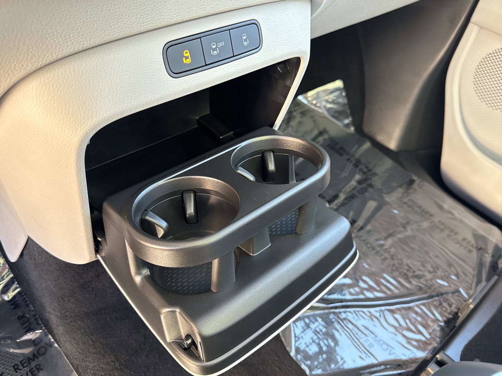 Used 2025 Volkswagen ID. Buzz 1st Edition image 16