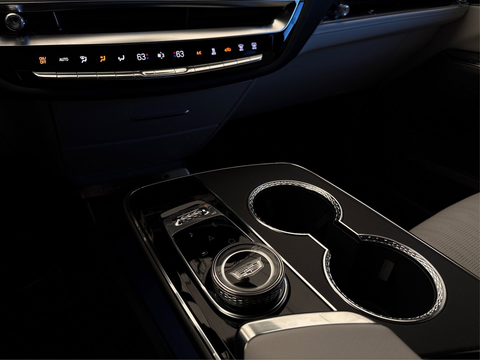 New 2026 Cadillac Lyriq Luxury image 27