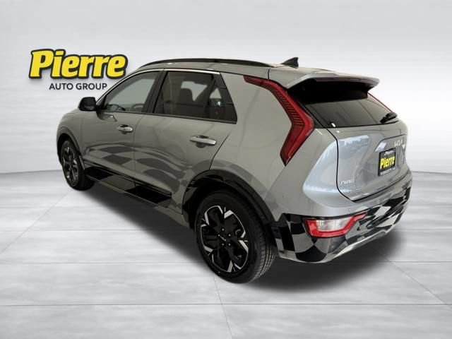 Used 2024 Kia Niro Wind w/ Wind Preserve Package FWD image 2