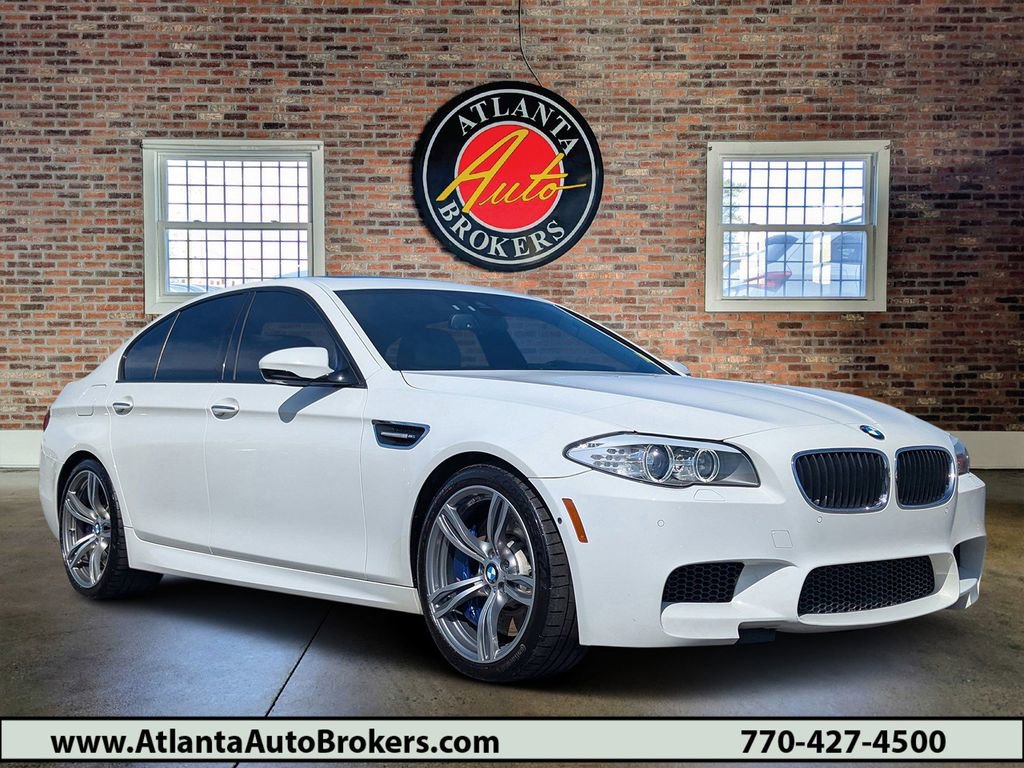 Used 2013 BMW M5 RWD image 1