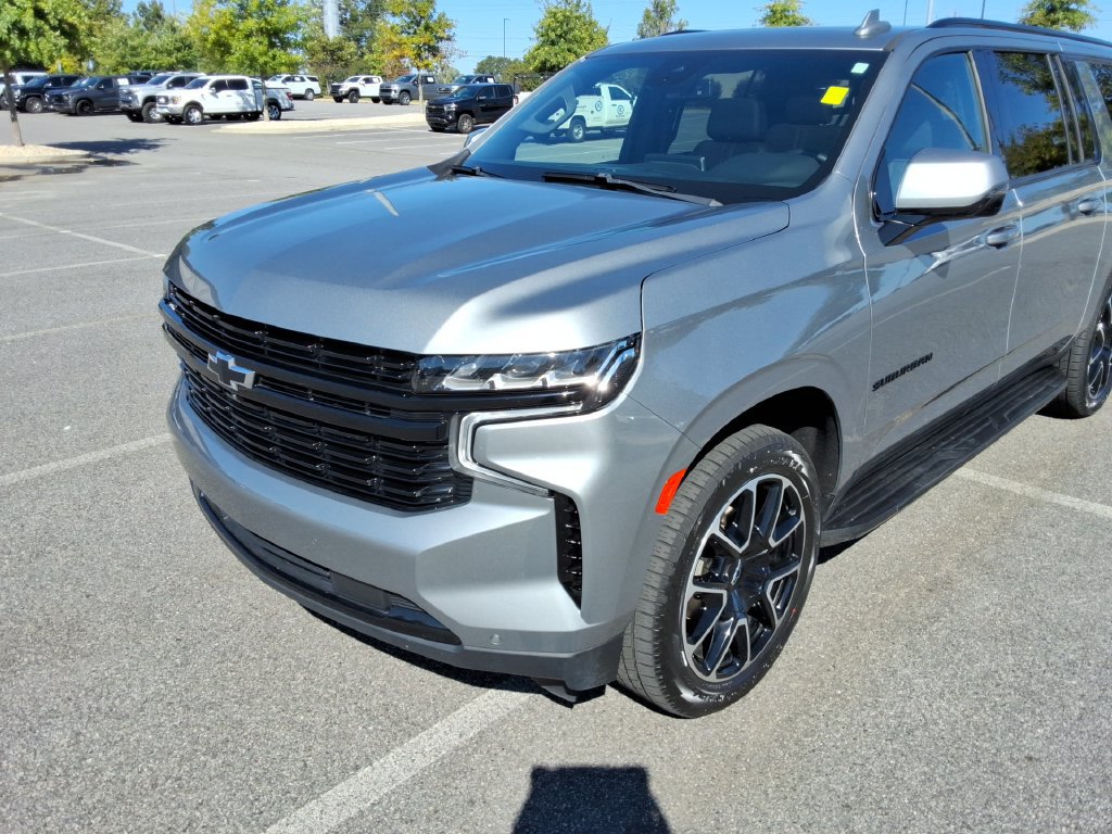 Certified 2024 Chevrolet Suburban RST w/ Luxury Package RWD image 9