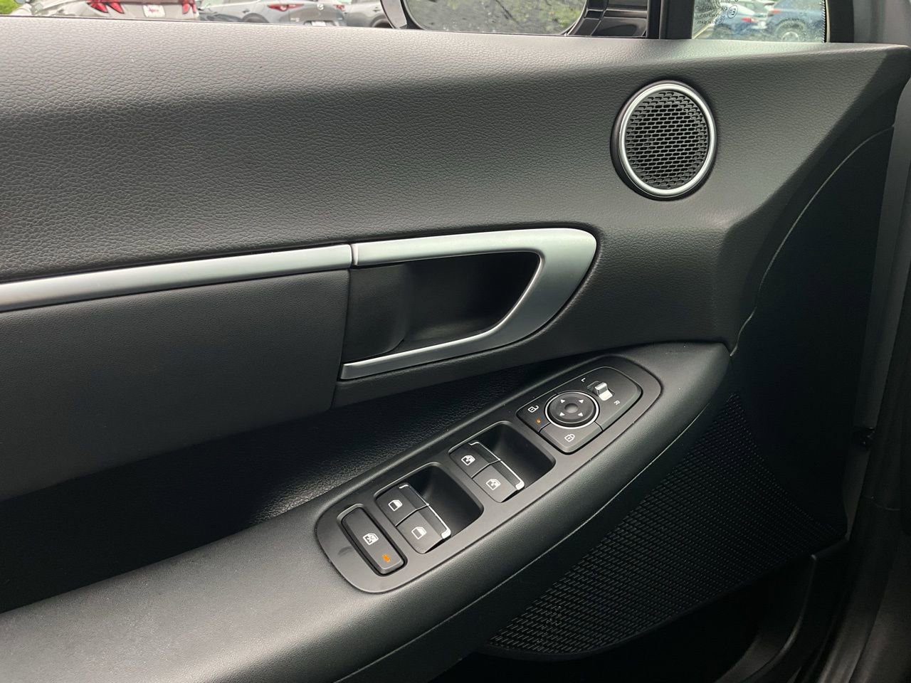 Used 2025 Hyundai Sonata SEL FWD image 21