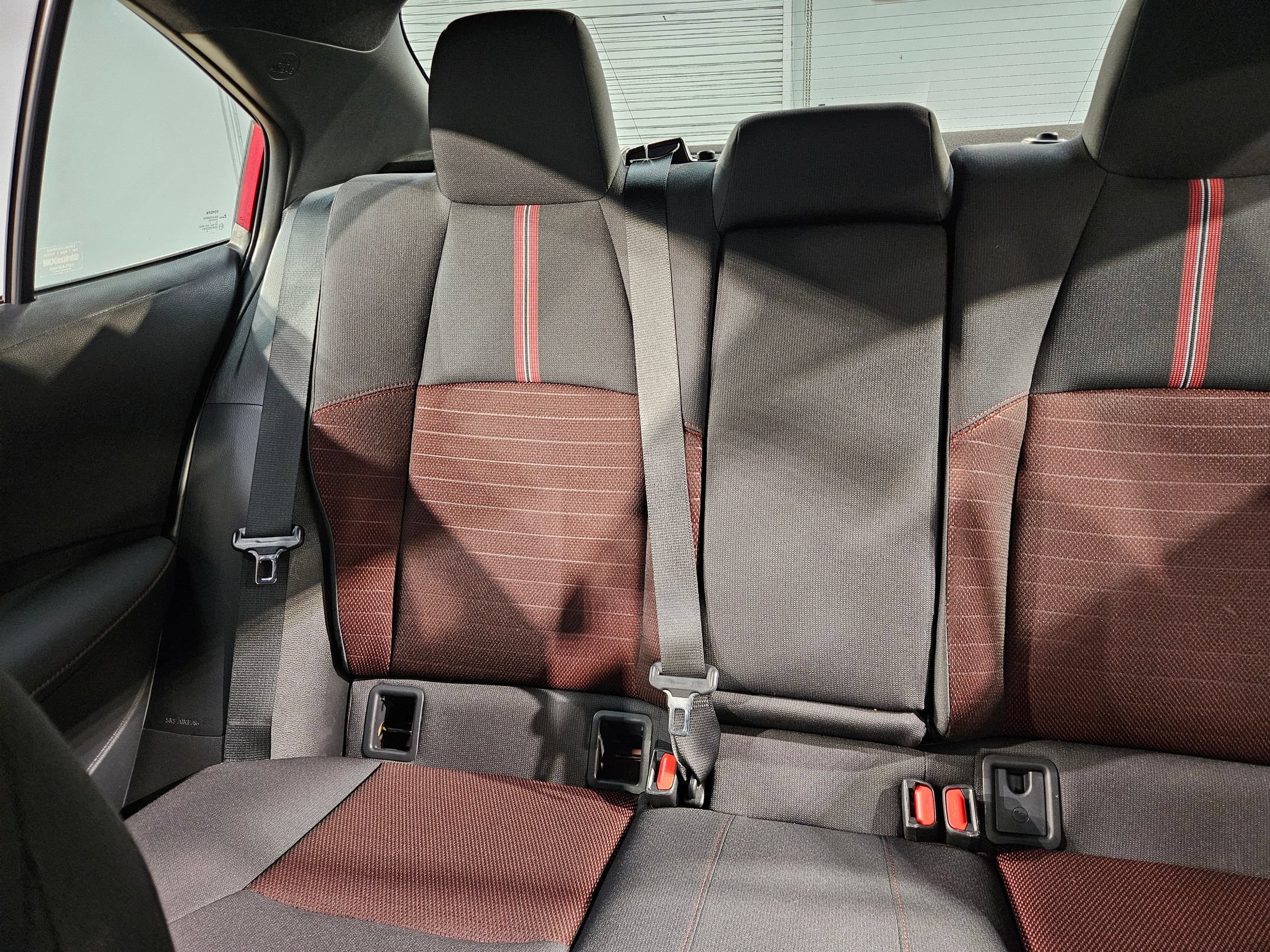 Used 2025 Toyota Corolla SE FWD image 12