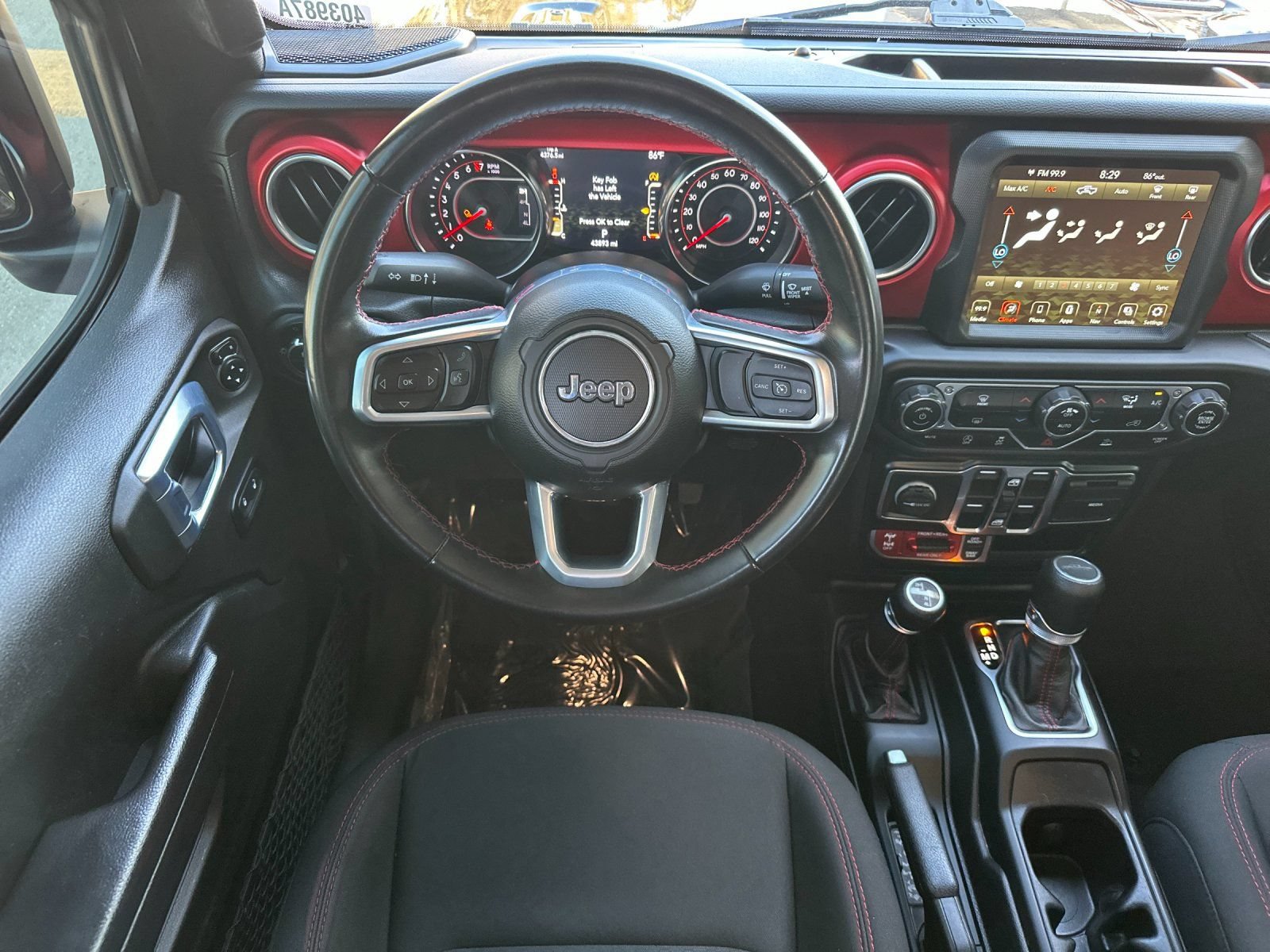 Used 2021 Jeep Gladiator Rubicon AWD/4WD image 17
