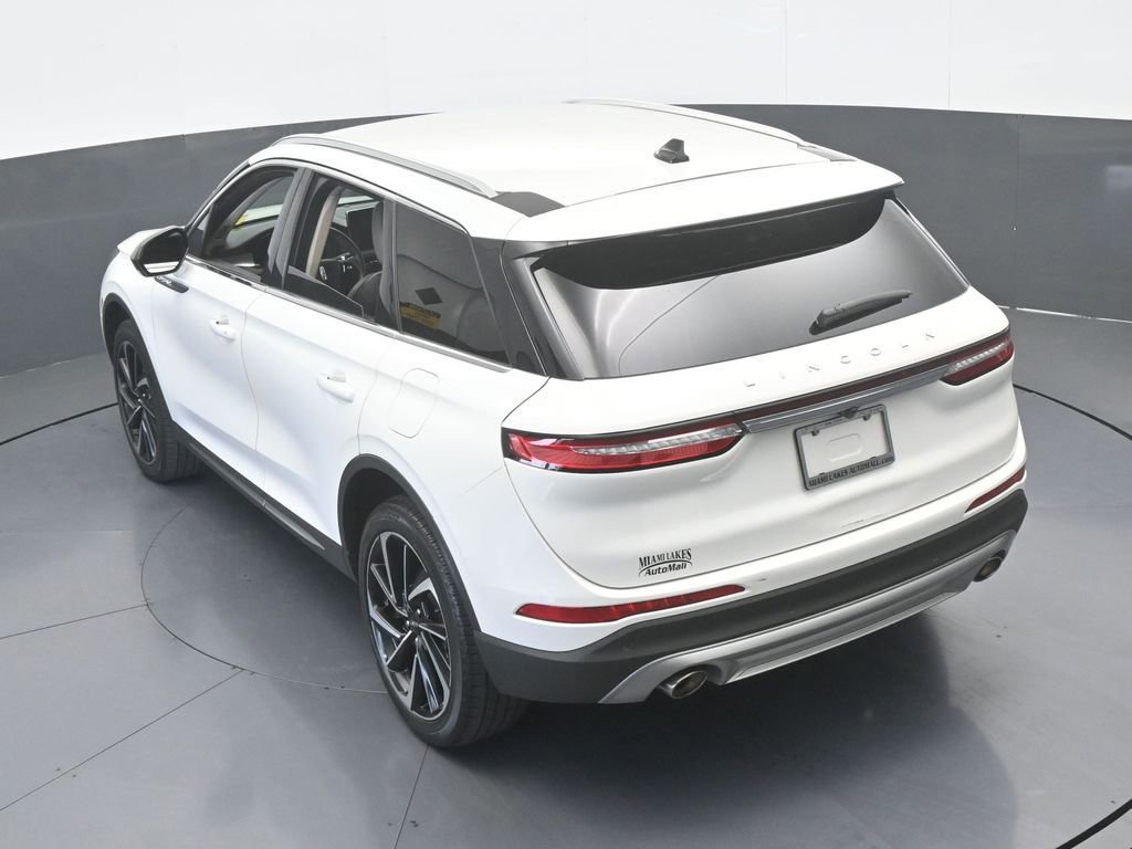 Used 2023 Lincoln Corsair Reserve AWD/4WD image 46