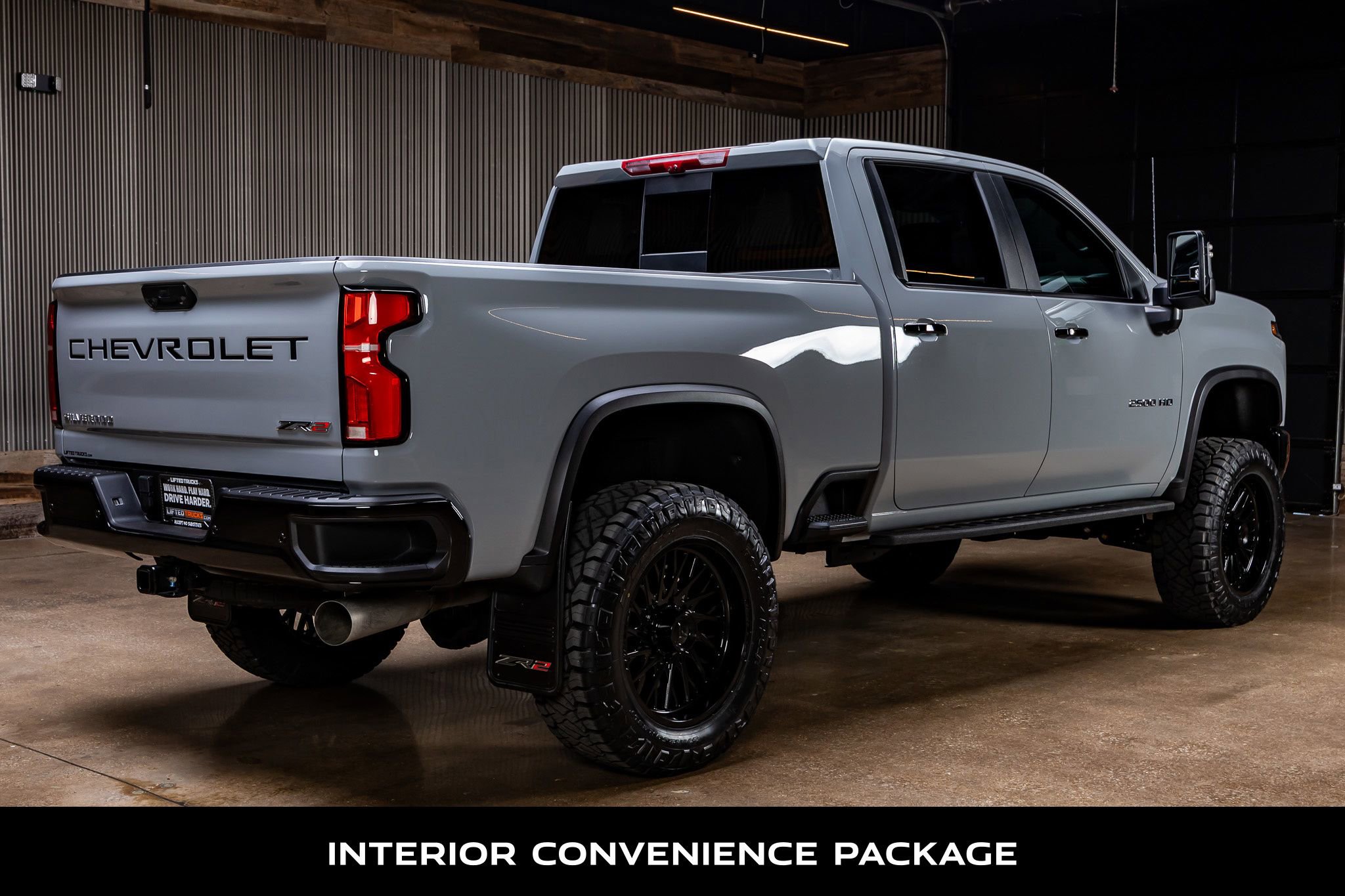 Used 2025 Chevrolet Silverado 2500 ZR2 w/ Technology Package image 10