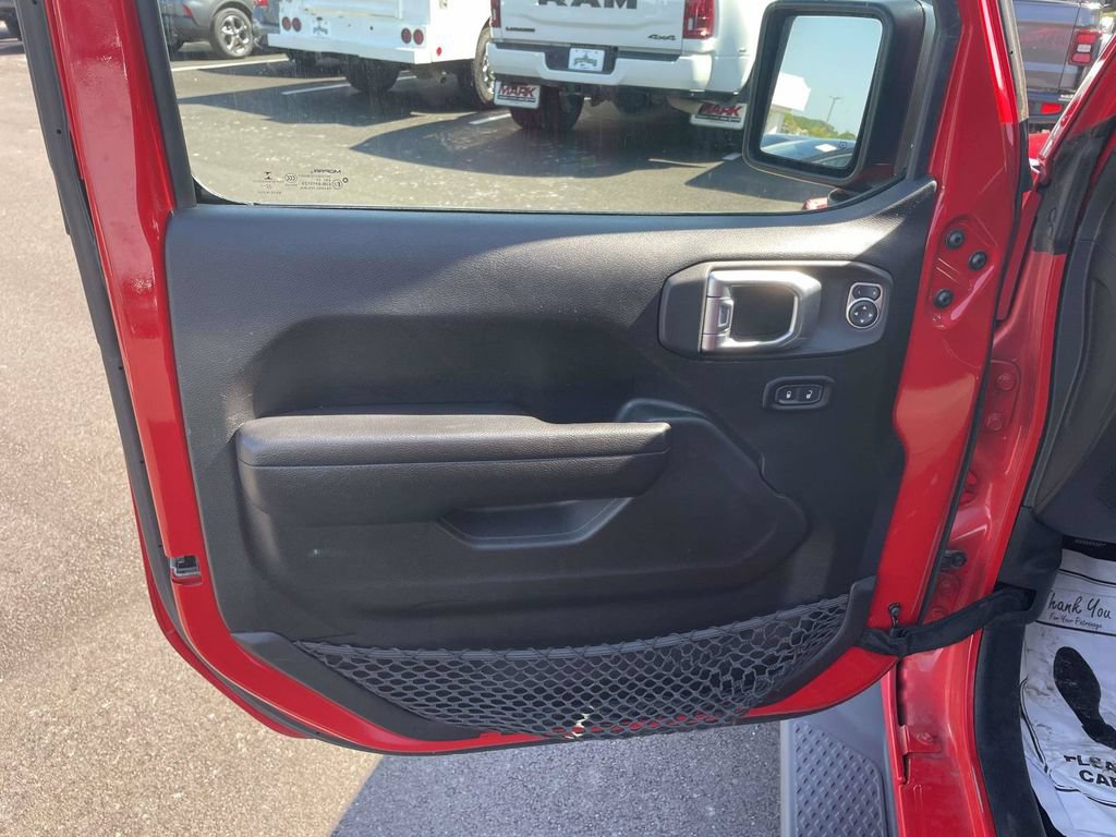 Used 2023 Jeep Gladiator Sport AWD/4WD image 15