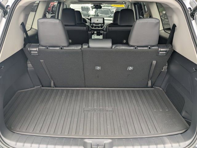 Used 2026 Toyota Grand Highlander FWD image 17