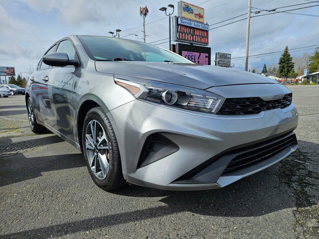 Used 2023 Kia Forte LXS FWD image 6