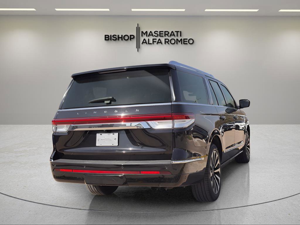 Used 2024 Lincoln Navigator L Reserve AWD/4WD image 5