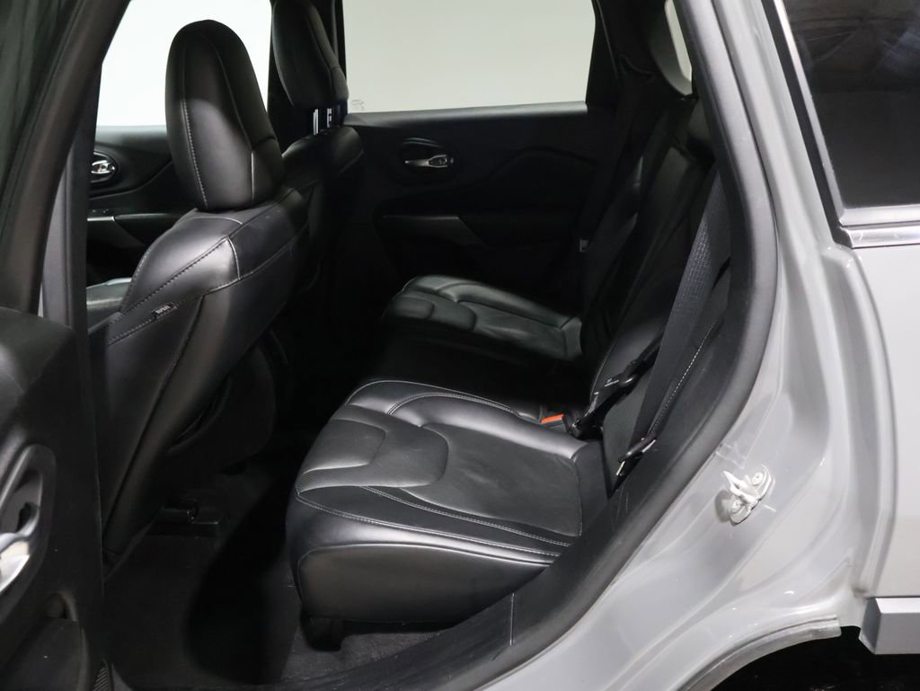 Used 2021 Jeep Cherokee Latitude Lux image 17