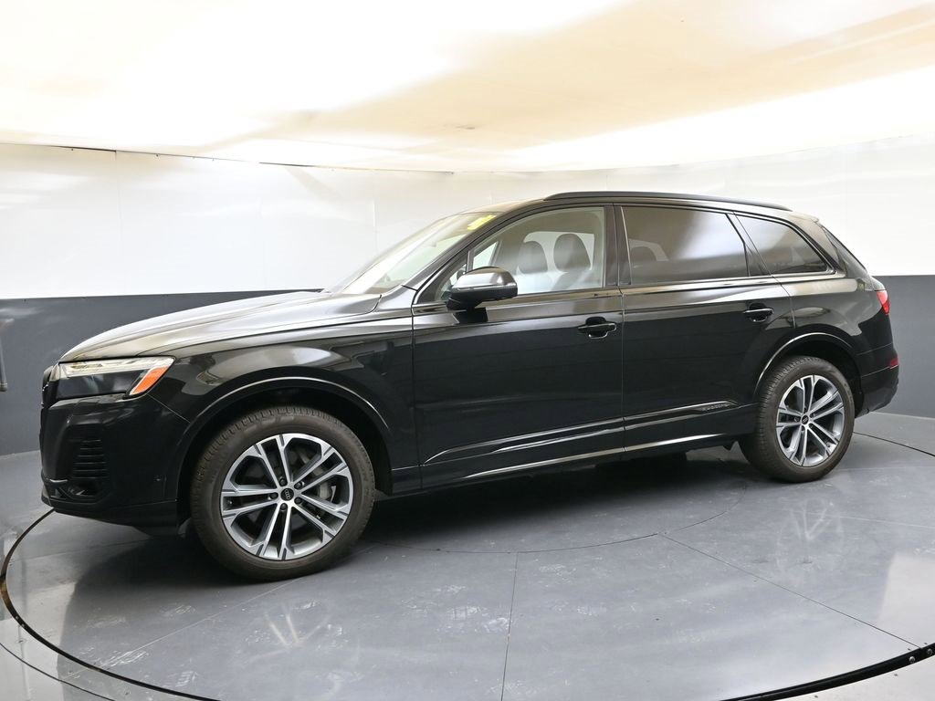 Certified 2025 Audi Q7 2.0T Premium Plus w/ Premium Plus Package image 2