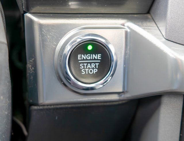 Used 2023 Ford F150 Lariat image 27