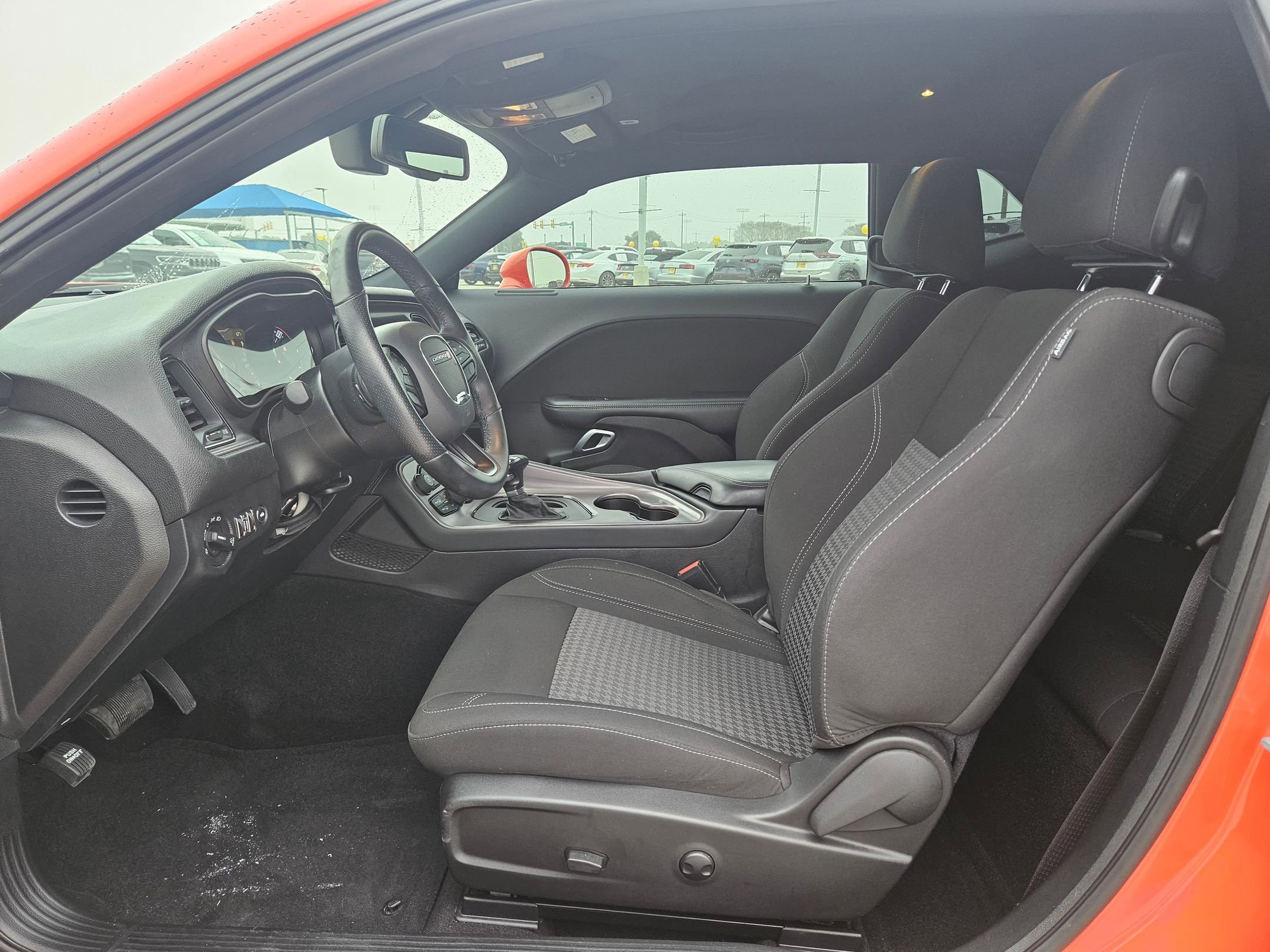 Certified 2023 Dodge Challenger SXT w/ Blacktop Package image 9