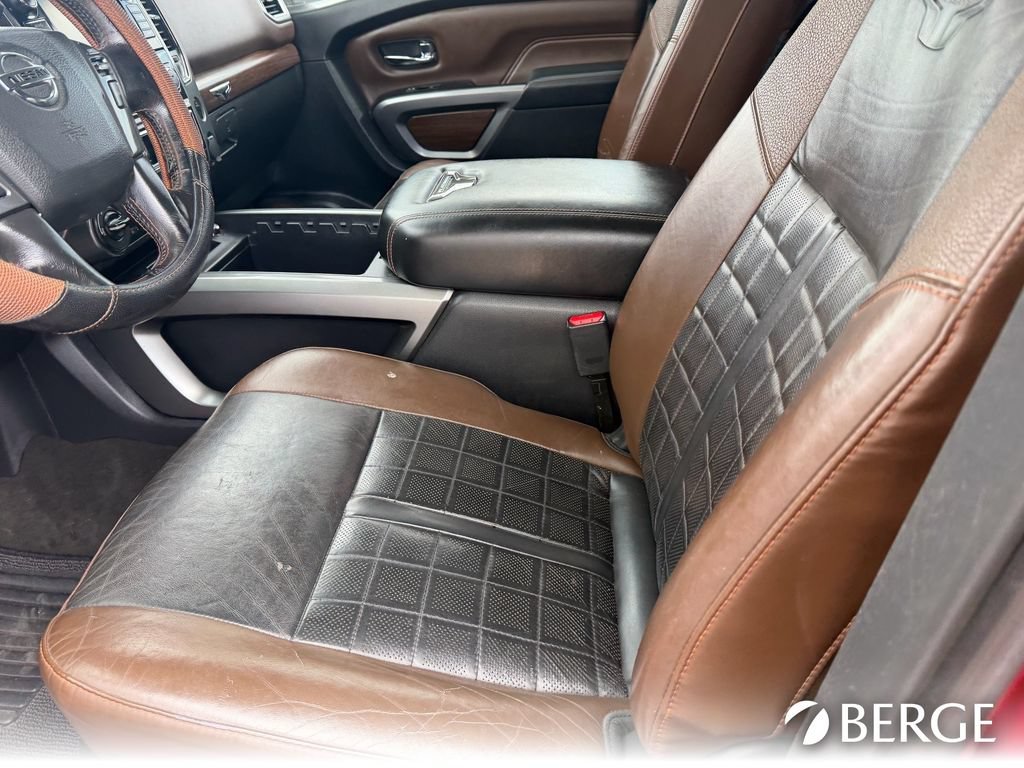 Used 2019 Nissan Titan Platinum Reserve AWD/4WD image 20