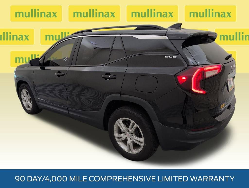 Used 2022 GMC Terrain SLE w/ Driver Convenience Package image 10