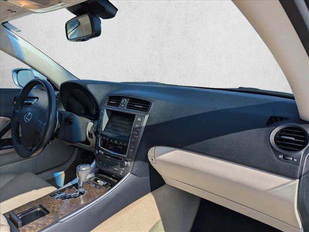 Used 2010 Lexus IS 250C RWD image 26