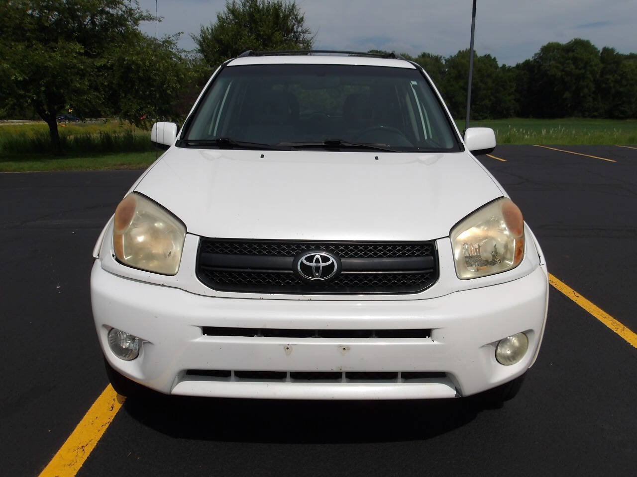 Used 2005 Toyota RAV4 4WD image 3